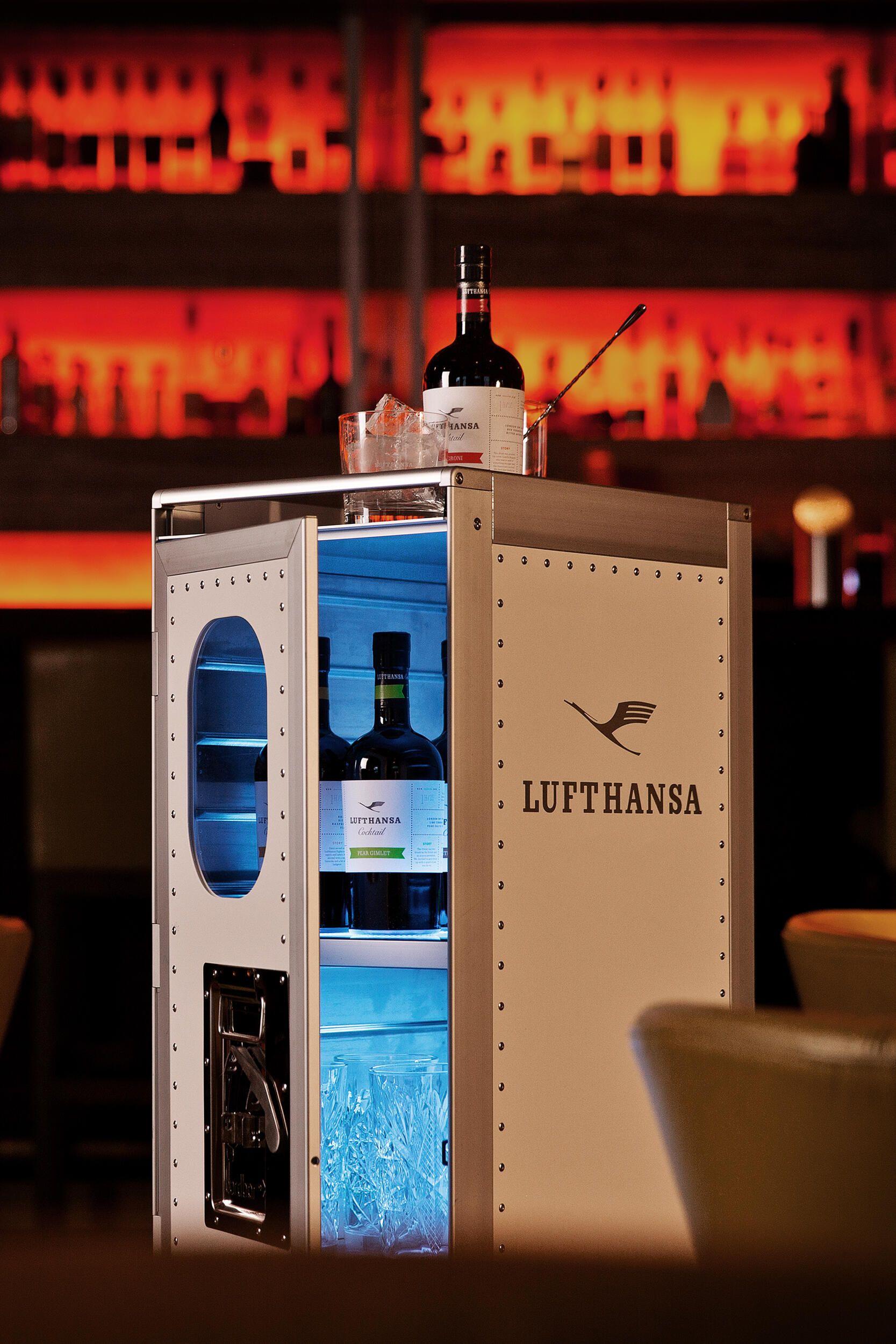 lufthansa-classics_bordbar_lufthansa_cocktail_product-details.jpg